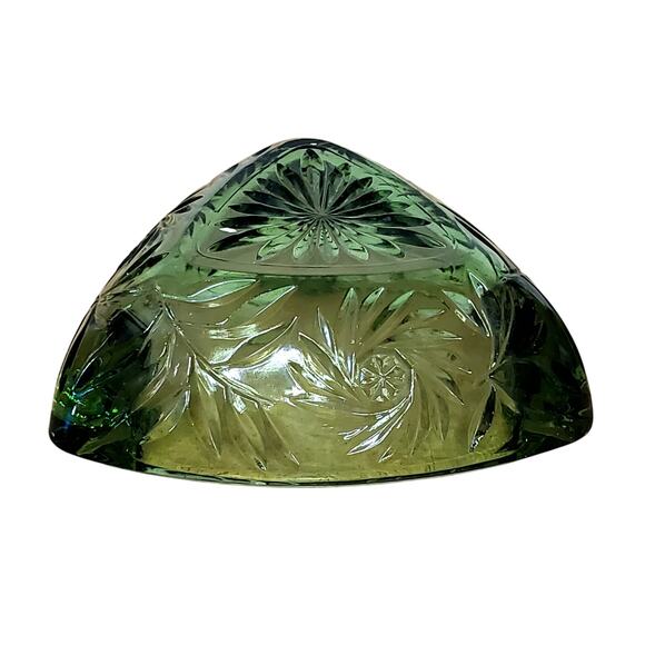 Vintage Hazel Atlas Green Glass Pinwheel Triangle Ashtray 7" - Picture 6 of 8